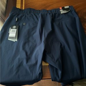 Under Armour Navy Blue Golf Pants - 38/30 - Brand New never worn still has tags